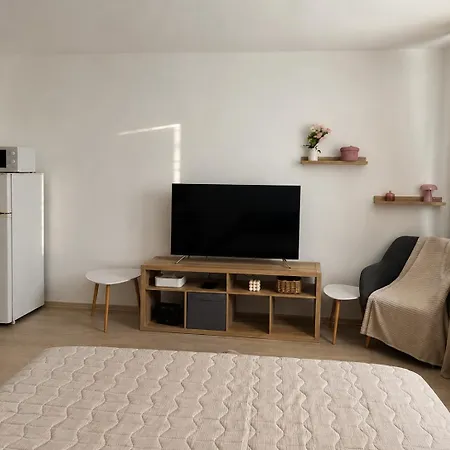 Appartement Bright & Cozy With Free Parking *