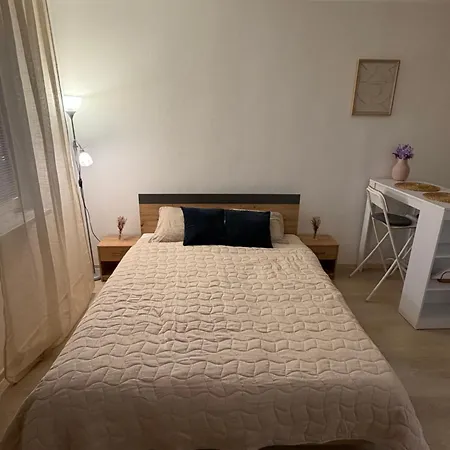 Appartement Bright & Cozy With Free Parking
